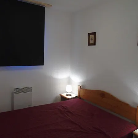 Cheval Blanc - 4 Pieces Pour 8 Personnes Mae-8764 Appartement *